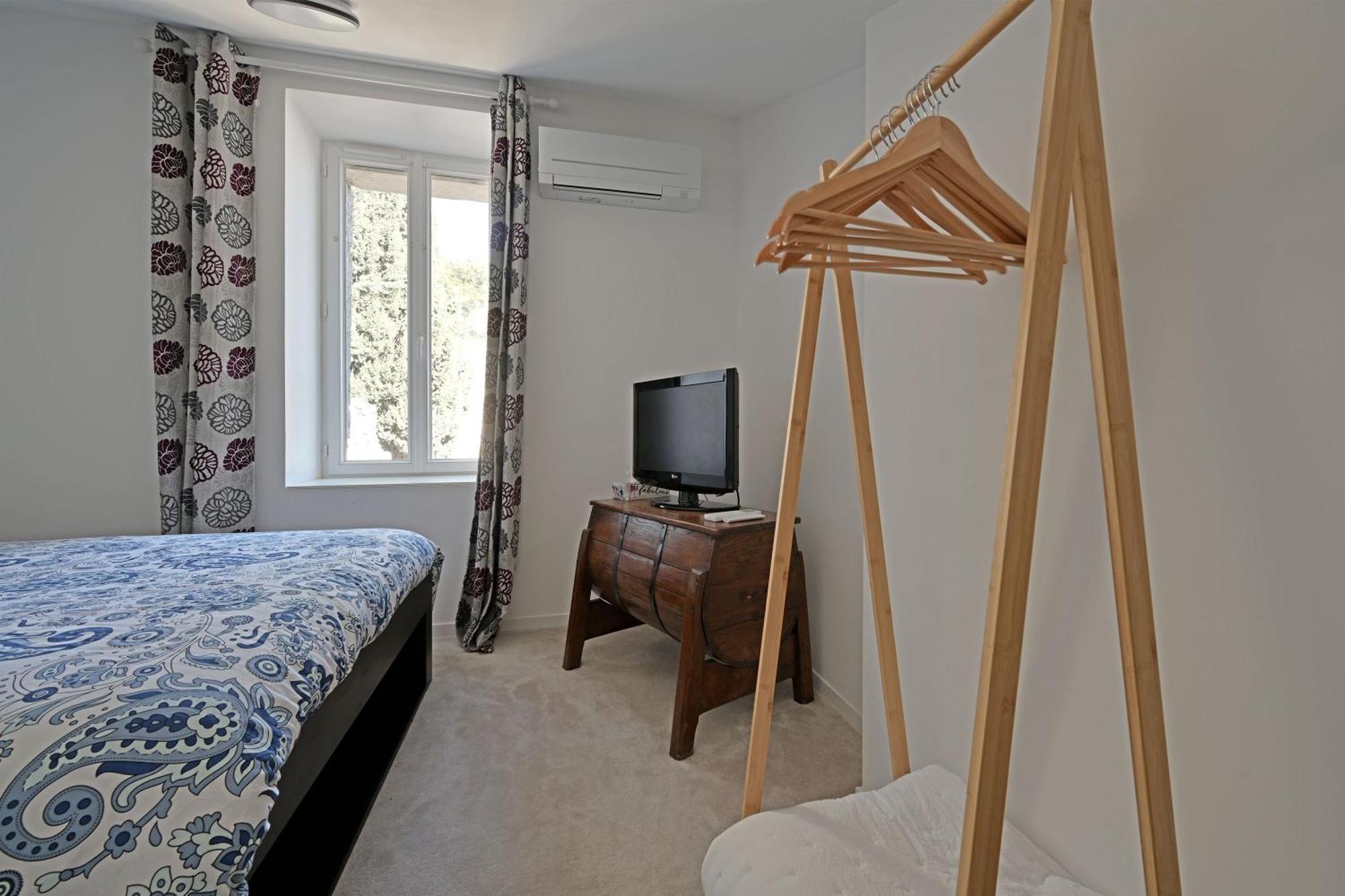 La Cigale - Vieux Village - Charmante Maisonnette Climatisee Avec Jardin ヴィルヌーヴ・レ・ザヴィニョン エクステリア 写真